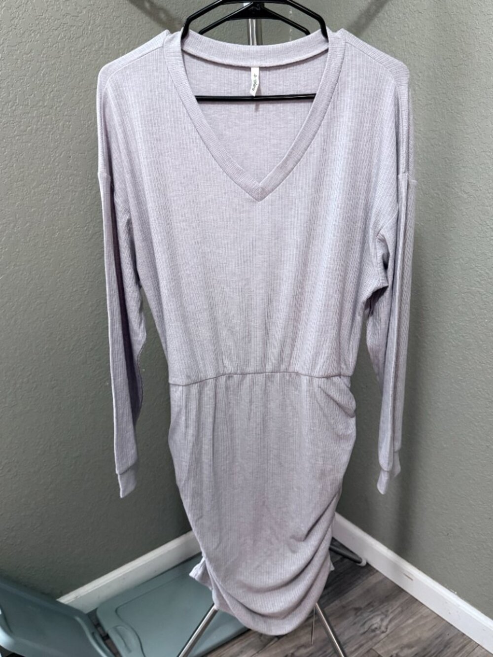 Halara Ribbed Ruched Mini Dress | Grey | Size L | NWT | Long Sleeve V-Neck - Picture 4 of 6